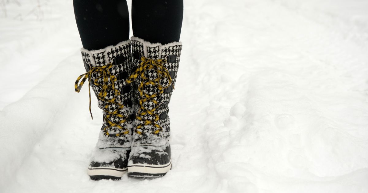 pés secos e aquecidos na neve